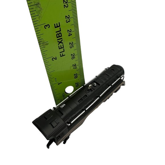 Hallmark Keepsake Ornament 746 Norfolk and Western Steam Locomotive Lionel Train - Picture 11 of 11